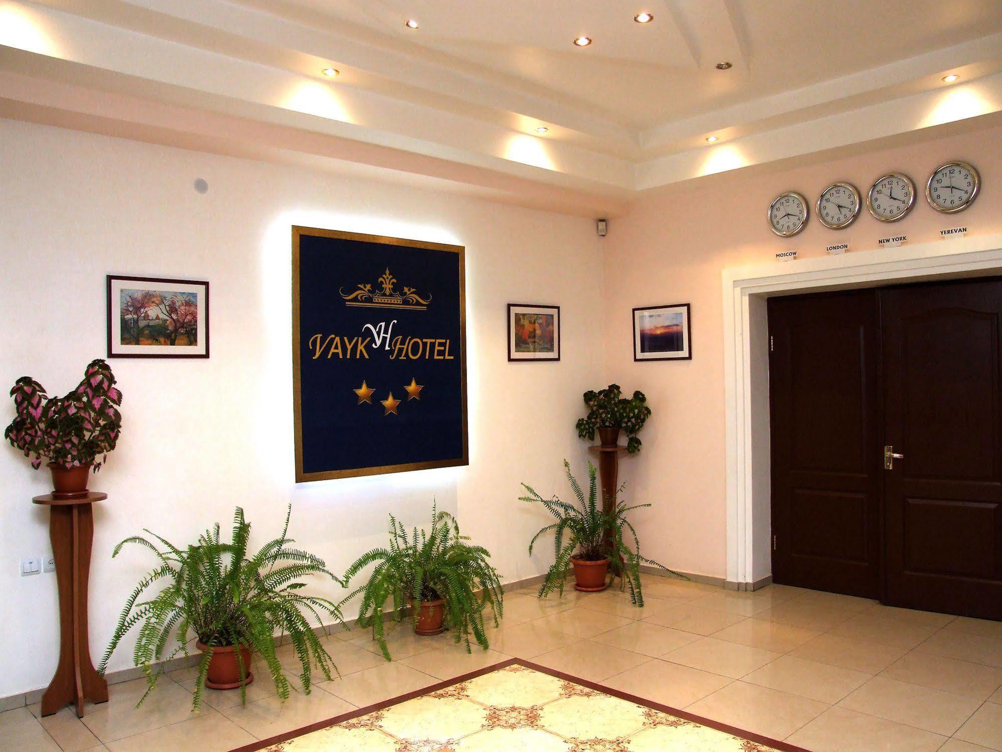 Vayk Hotel Exterior photo