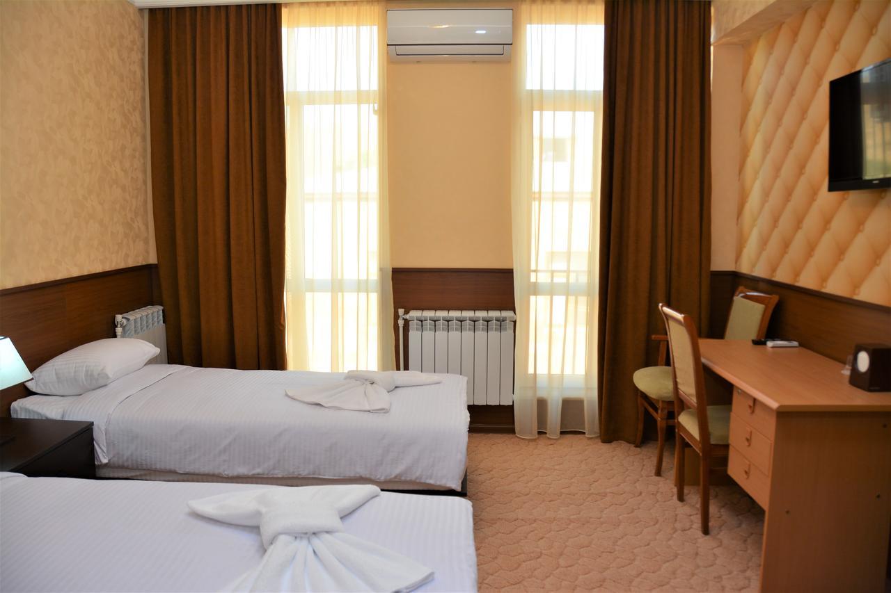 Vayk Hotel Exterior photo